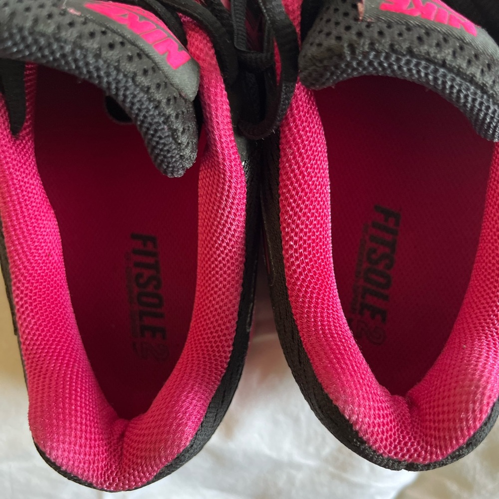 🌺Nike Sneakers in excellent used condition, Size 11 - Picture 8 of 11